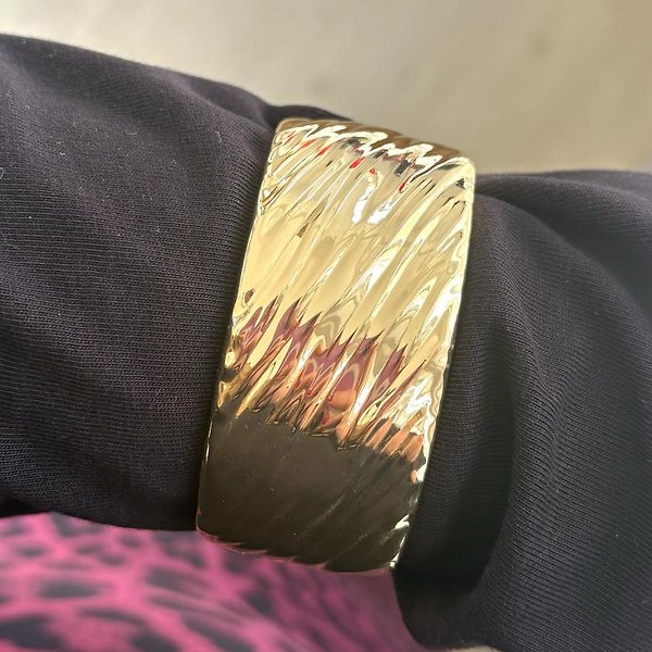 Çizgi Desen Gold Kelepçe