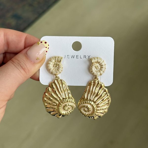 Motifli Gold Küpe