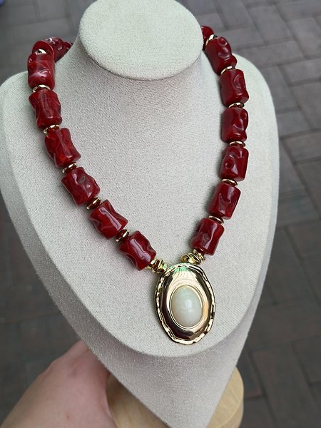 Bordo Uçlu Kolye