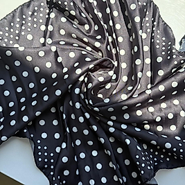 50 × 50 CM Fular