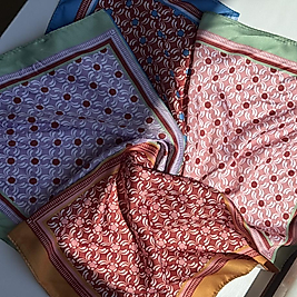50 × 50 CM Fular
