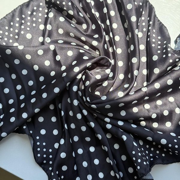 50 × 50 CM Fular