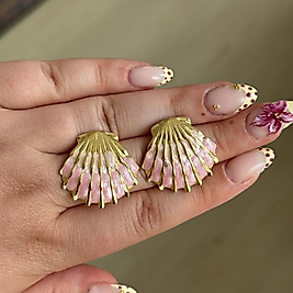 Pembe Motif Küpe